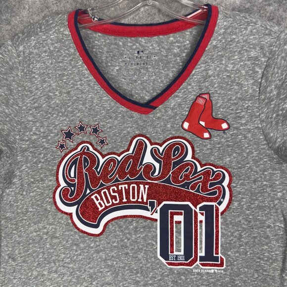 Boston Red Sox Womens 18 Heather Gray V-Neck Bling Graphic Tee By 5th & Ocean - Picture 3 of 10
